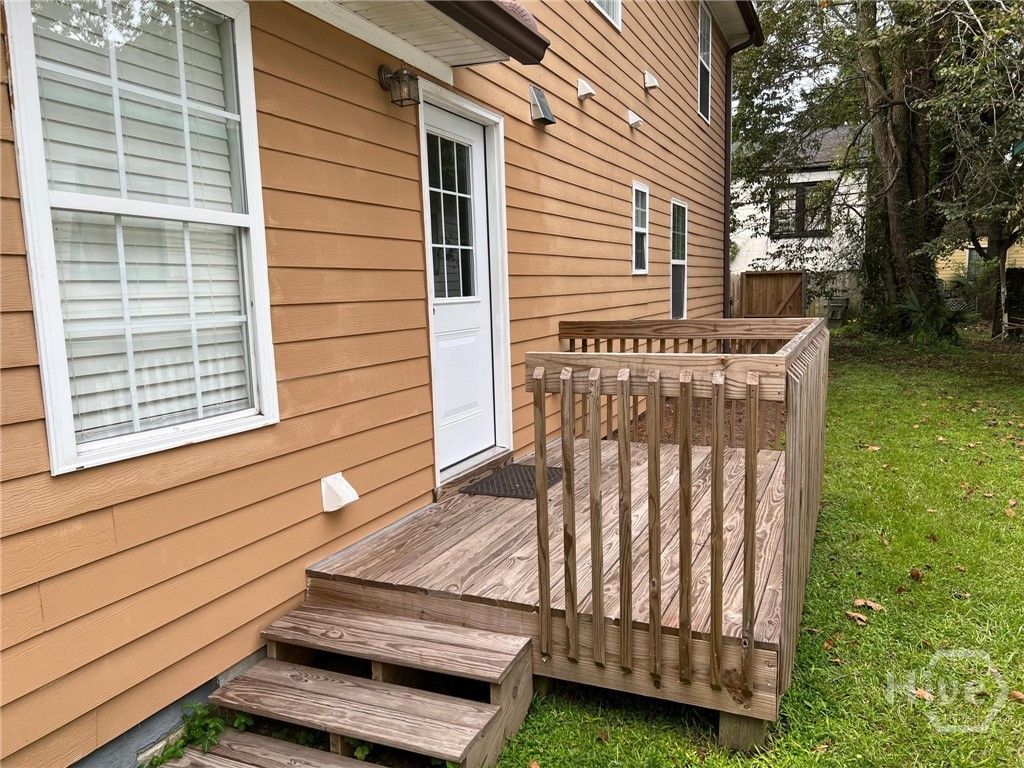 Image 13 of property listing at 826 E 33rd Street, Savannah, GA 31401
