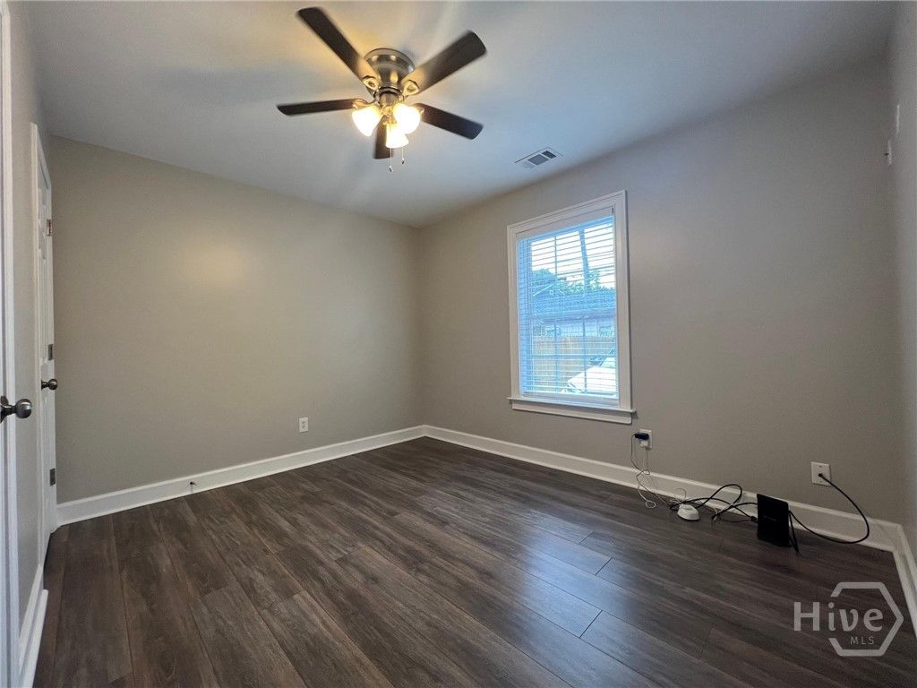 Image 8 of property listing at 826 E 33rd Street, Savannah, GA 31401