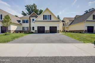 86 Cornerstone Drive, Ballston, NY 12020