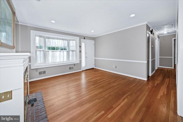 2614 EXETER RD, Wilmington, DE 19810