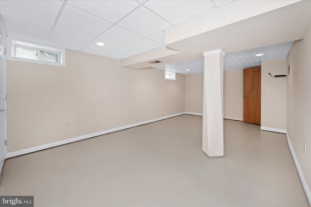 2614 EXETER RD, Wilmington, DE 19810