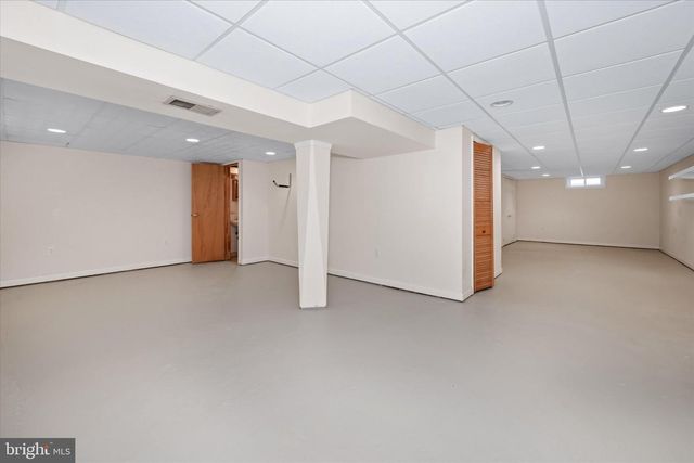 2614 EXETER RD, Wilmington, DE 19810