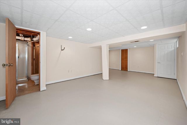 2614 EXETER RD, Wilmington, DE 19810