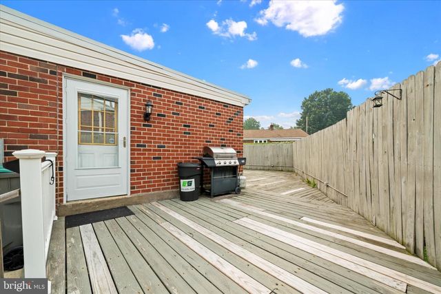 2614 EXETER RD, Wilmington, DE 19810