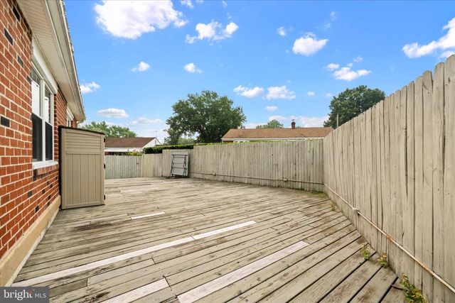 2614 EXETER RD, Wilmington, DE 19810