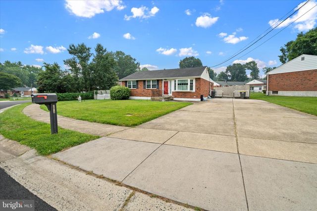 2614 EXETER RD, Wilmington, DE 19810
