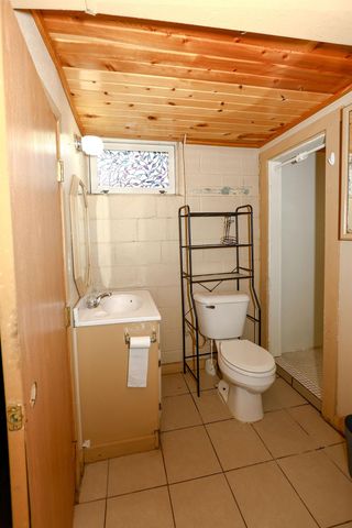 445 19th St NW, Minot, ND 58703