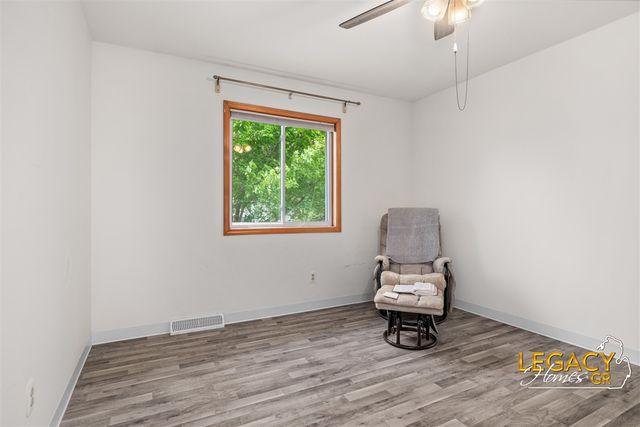 705 60th Street 349, Grand Rapids, MI 49548