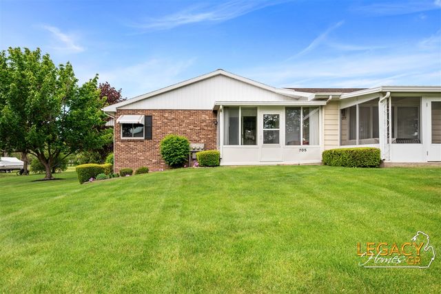 705 60th Street 349, Grand Rapids, MI 49548