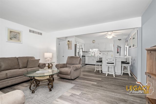 705 60th Street 349, Grand Rapids, MI 49548