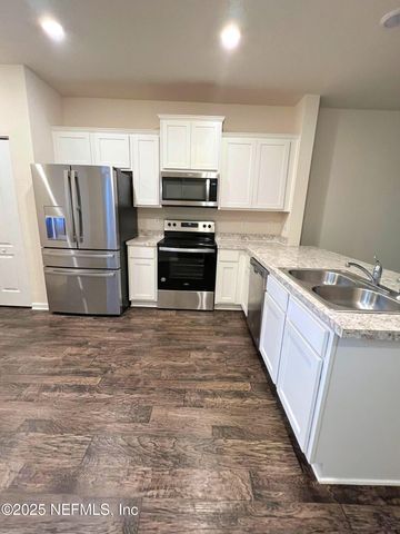 7936 ECHO SPRINGS Road, Jacksonville, FL 32256