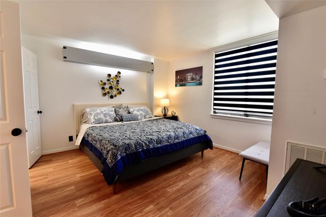 3525 Sage Road 701, Houston, TX 77056