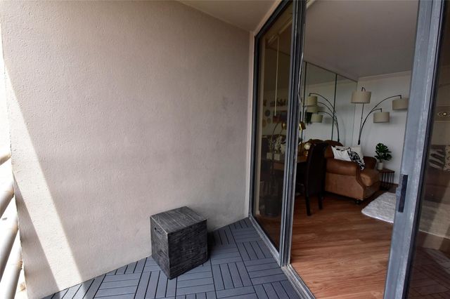 3525 Sage Road 701, Houston, TX 77056
