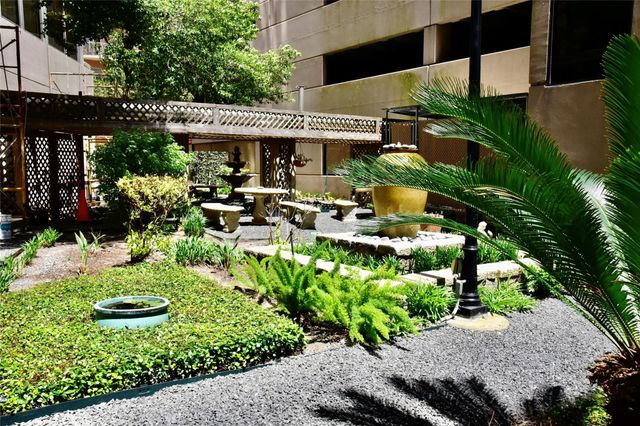 3525 Sage Road 701, Houston, TX 77056