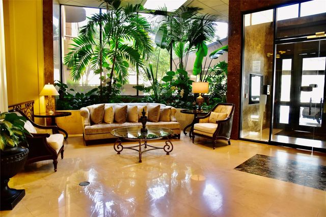 3525 Sage Road 701, Houston, TX 77056