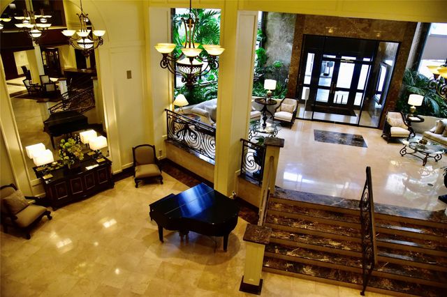3525 Sage Road 701, Houston, TX 77056