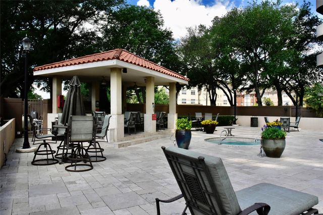 3525 Sage Road 701, Houston, TX 77056