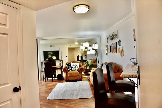 3525 Sage Road 701, Houston, TX 77056