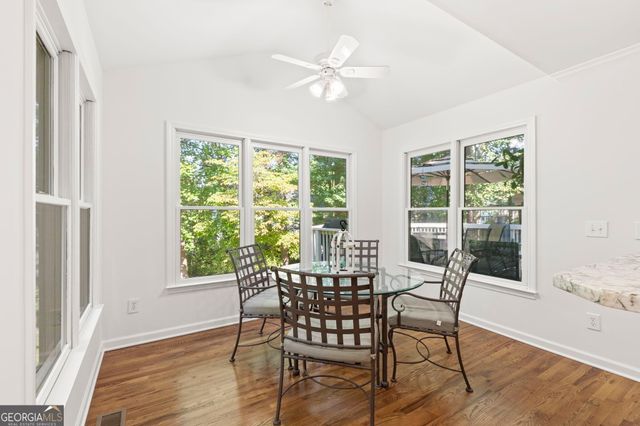 6256 Woodlore Drive NW, Acworth, GA 30101