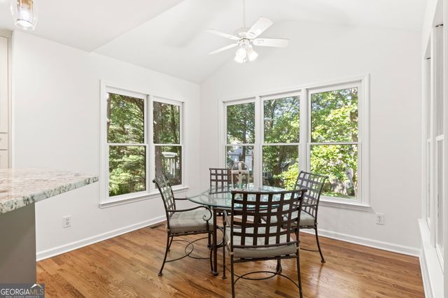 6256 Woodlore Drive NW, Acworth, GA 30101