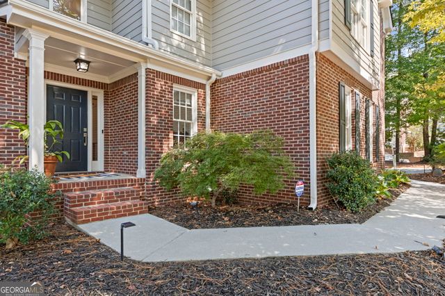 6256 Woodlore Drive NW, Acworth, GA 30101