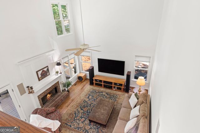 6256 Woodlore Drive NW, Acworth, GA 30101