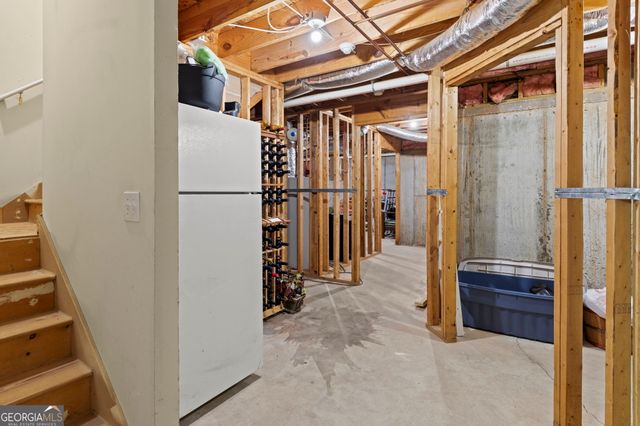 6256 Woodlore Drive NW, Acworth, GA 30101