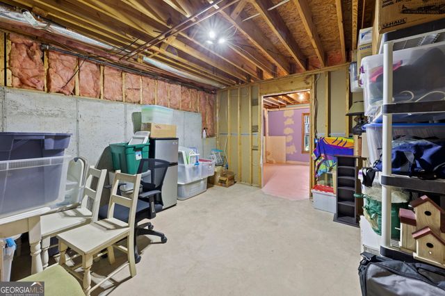 6256 Woodlore Drive NW, Acworth, GA 30101