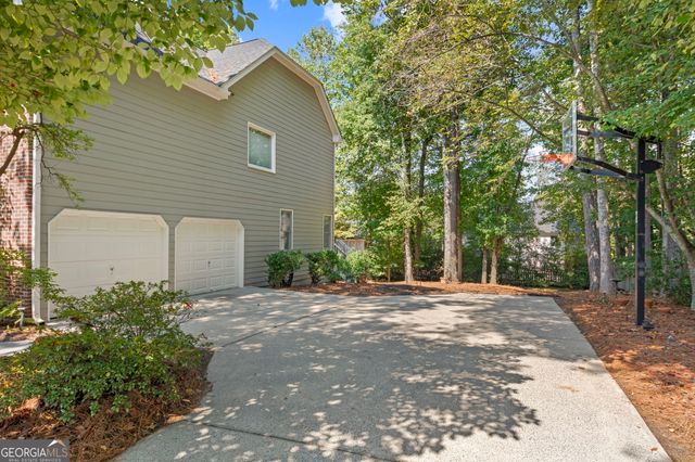 6256 Woodlore Drive NW, Acworth, GA 30101