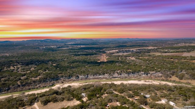 1246 Clearwater Canyon, Bandera, TX 78003