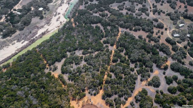 1246 Clearwater Canyon, Bandera, TX 78003