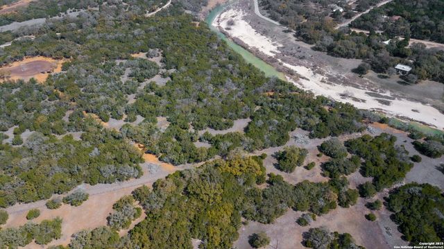 1246 Clearwater Canyon, Bandera, TX 78003