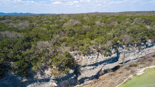 1246 Clearwater Canyon, Bandera, TX 78003