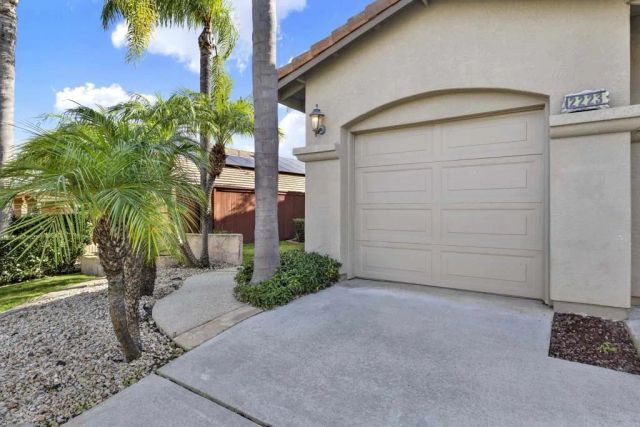 2223 Rock View Glen, Escondido, CA 92026