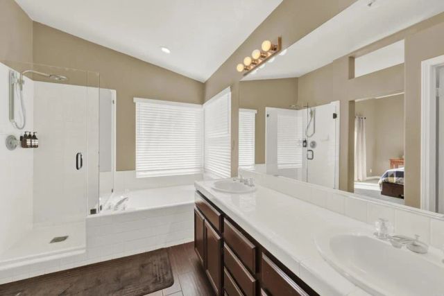 2223 Rock View Glen, Escondido, CA 92026