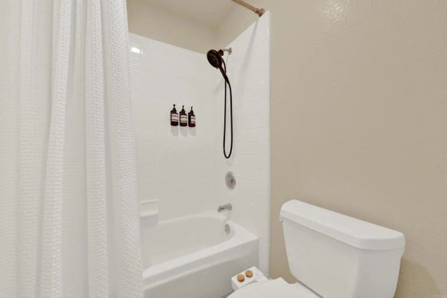 2223 Rock View Glen, Escondido, CA 92026