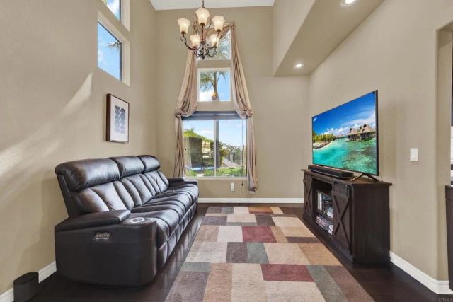 2223 Rock View Glen, Escondido, CA 92026
