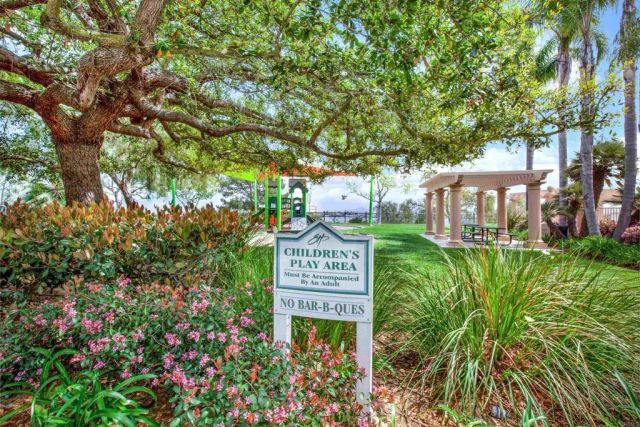 2223 Rock View Glen, Escondido, CA 92026