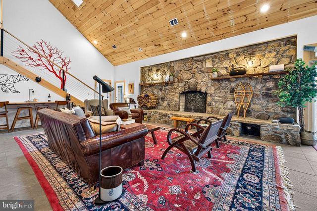 3827 PINE GROVE RD, Stanley, VA 22851