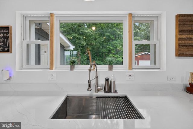 3827 PINE GROVE RD, Stanley, VA 22851