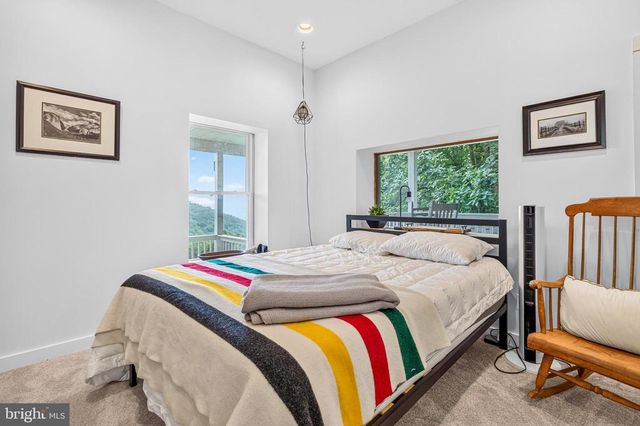 3827 PINE GROVE RD, Stanley, VA 22851
