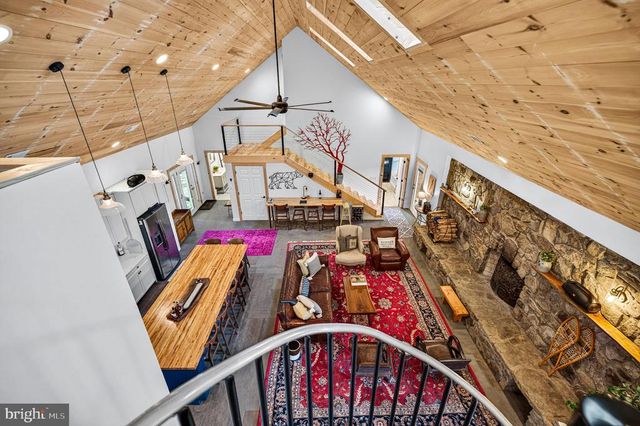 3827 PINE GROVE RD, Stanley, VA 22851