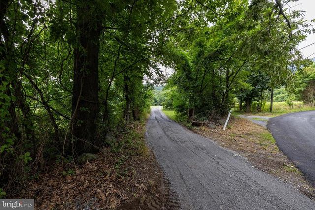 3827 PINE GROVE RD, Stanley, VA 22851