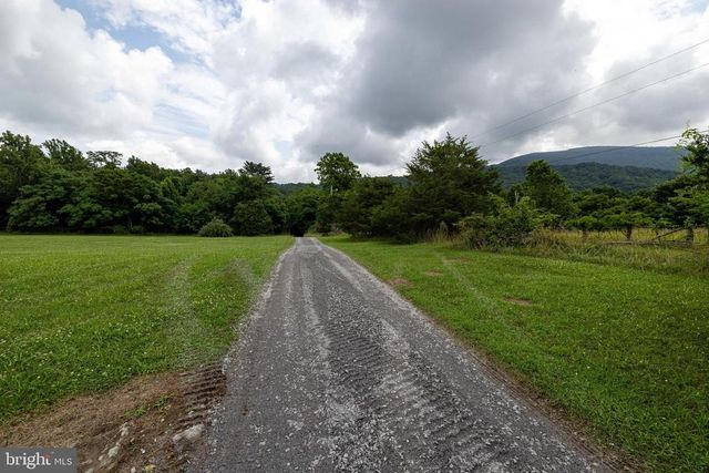 3827 PINE GROVE RD, Stanley, VA 22851