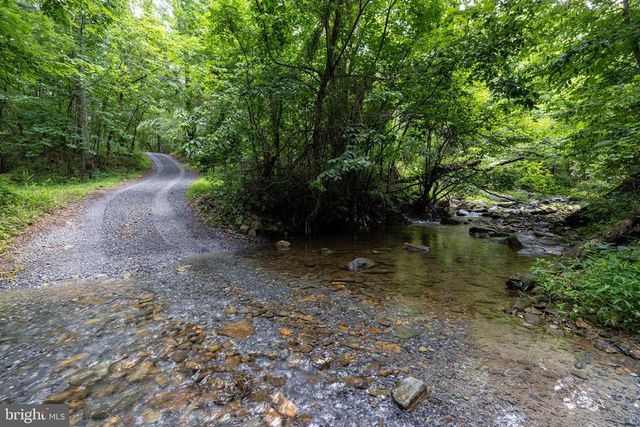 3827 PINE GROVE RD, Stanley, VA 22851