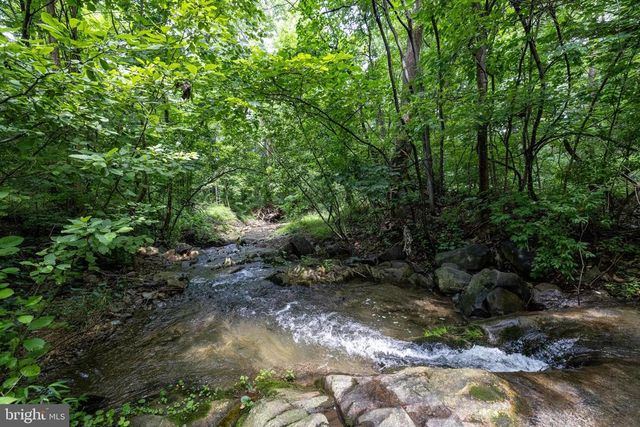 3827 PINE GROVE RD, Stanley, VA 22851