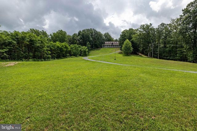 3827 PINE GROVE RD, Stanley, VA 22851