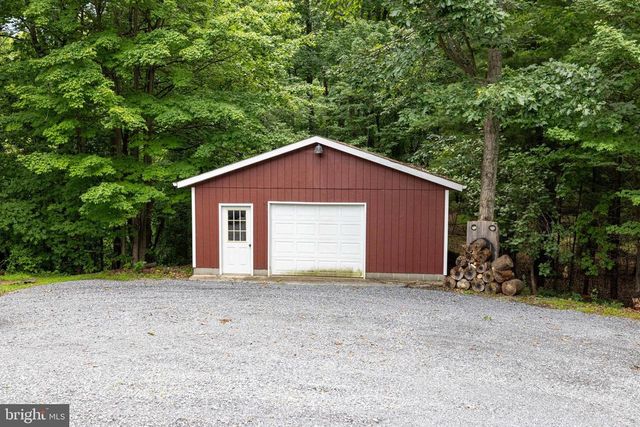 3827 PINE GROVE RD, Stanley, VA 22851