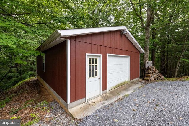 3827 PINE GROVE RD, Stanley, VA 22851