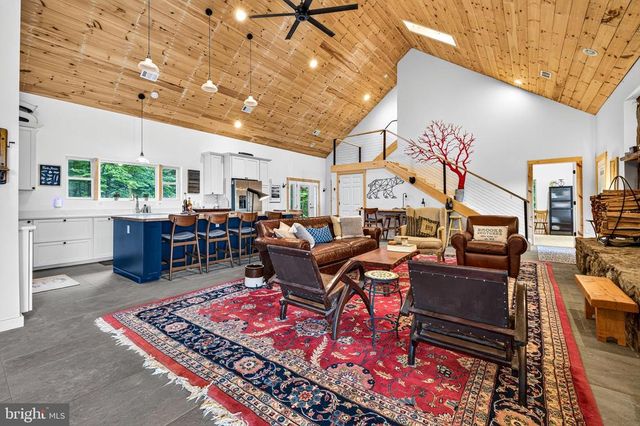3827 PINE GROVE RD, Stanley, VA 22851
